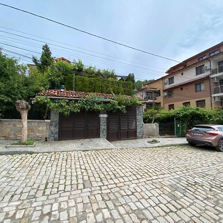 Coziness And Comfort In The Old Town Veliko Tarnovo Exterior photo