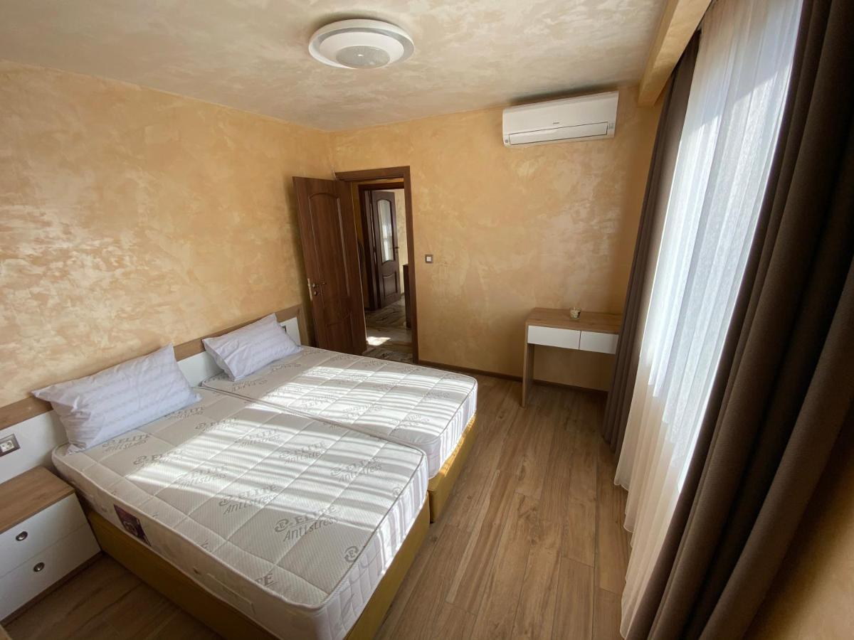 Coziness And Comfort In The Old Town Veliko Tarnovo Exterior photo