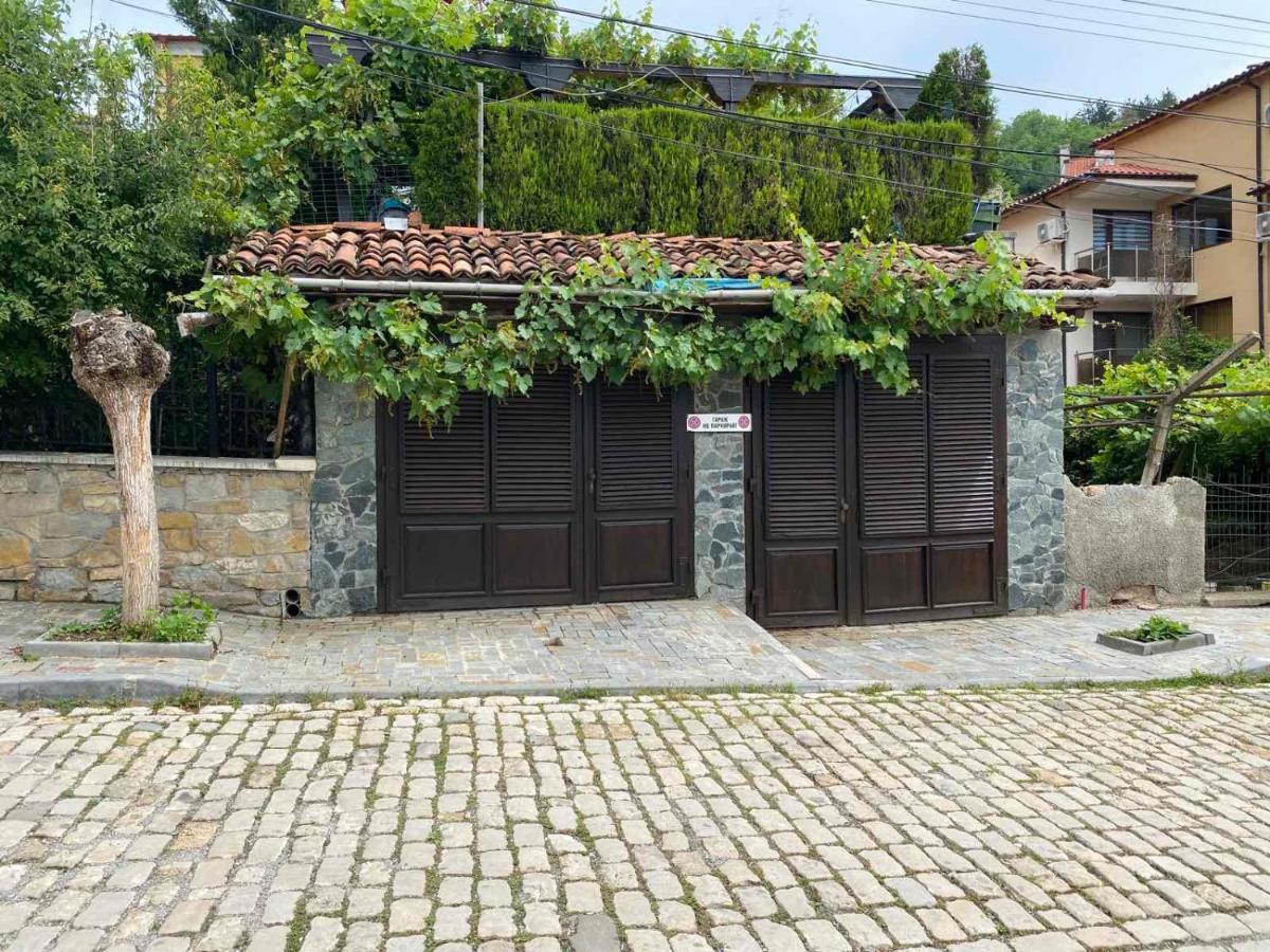 Coziness And Comfort In The Old Town Veliko Tarnovo Exterior photo